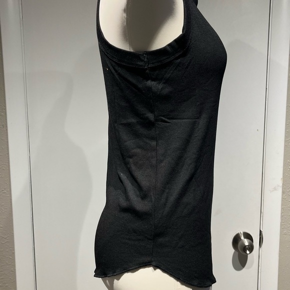 Nostalgia Black Fitted Tank Top - Picture 4 of 11